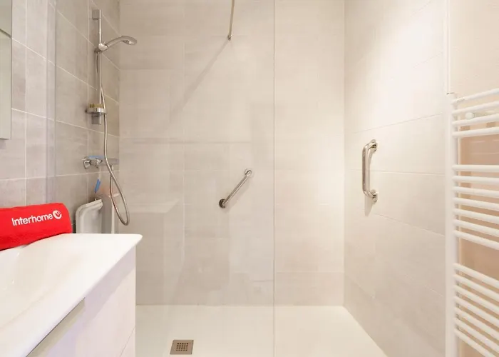 Les Jardins Victoria-2 By Interhome Appartement